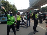 Gegara Bos Taksi Malaysia, Driver Ojol Demo Kedubes Malaysia