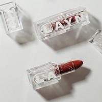 Varian warna cokelat yang lebih bervariasi bisa ditemukan dari brand Layn Cosmetics. Multi Lipstick yang bisa digunakan di kelopak mata dan pipi bertekstur creamy ini dapat dimiliki dengan Rp 150 ribu. Foto: Instagram