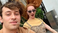 Video tersebut awalnya diunggah oleh kekasihnya, Paige Elkington namun kini sudah dihapus. Dok. Instagram/flume