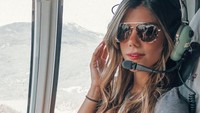 Inilah Luana Torres, gadis berusia 29 tahun dari Brasil yang berprofesi sebagai pilot helikopter. Luana akhirnya berhasil meraih cita-citanya sedari kecil. (Instagram/@pilotluana)