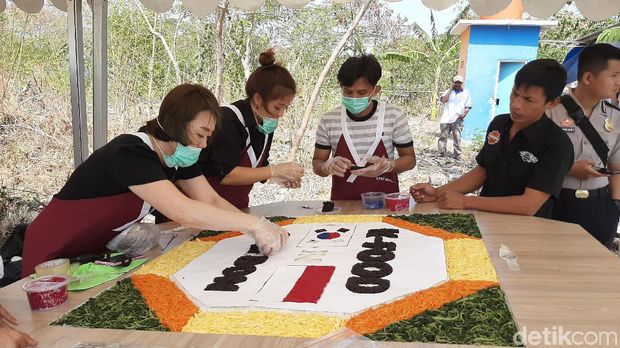 Selamatkan Laut, Indonesia-Korea Gelar Aksi Sapu Bersih Pantai