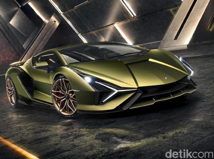 Banteng Italia Pertama yang Kena Setrum