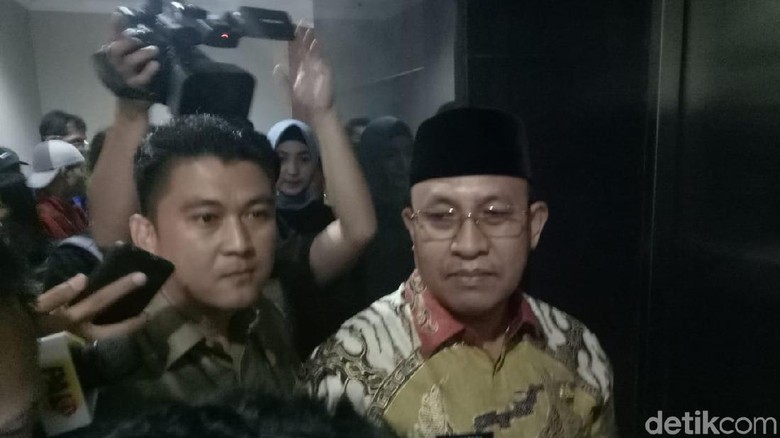Usai ke Polisi, Elza Syarief Laporkan Nikita ke Komnas Perempuan hingga Ulama Usai ke Polisi, Elza Syarief Laporkan Nikita ke Komnas Perempuan hingga Ulama