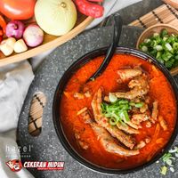 Di Bandung Bisa Jajan Cekeran Midun hingga Mie Merapi yang Membakar Lidah