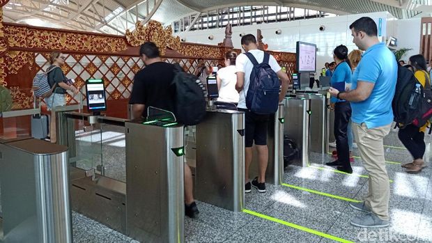 Keren! Bandara Ngurah Rai Punya Alat Pemeriksa Penumpang-Bagasi Otomatis