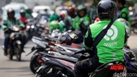 Ketentuan tarif untuk masing-masing zona adalah, Zona I (Sumatra, Jawa, Bali kecuali Jabodetabek): Rp 1.850-2.300 per km dengan biaya minimal Rp 7.000-10.000.