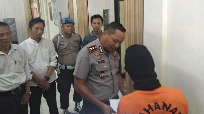 Peras Petugas Kecamatan, Oknum Wartawan di Pandeglang Ditangkap