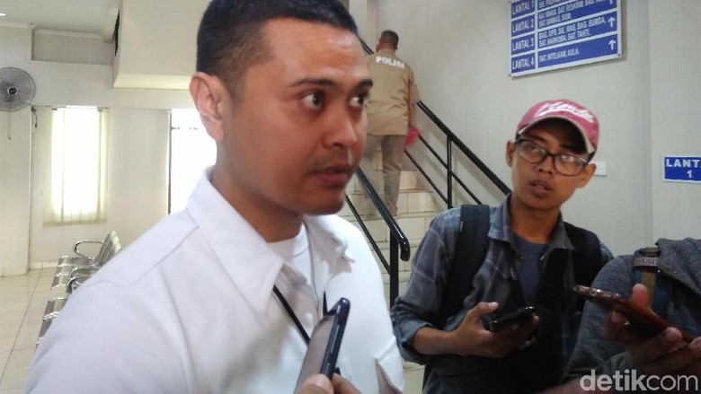 Polisi: Masih Kabur, Pelaku Begal Payudara di Bintaro Ubah Penampilan Polisi: Masih Kabur, Pelaku Begal Payudara di Bintaro Ubah Penampilan