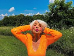 Nenek Super Gaul di Instagram, Usianya Sudah 92 Tahun Lho!