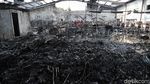 Pabrik Sepatu di Penjaringan Ludes Terbakar
