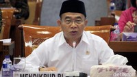 Mendikbud Muhadjir Effendy memaparkan pagu anggaran 2020 Kemendikbud dalam rapat kerja yang digelar bersama Komisi X DPR RI tersebut.