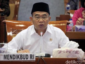 Pelajar Demo Ricuh hingga Lewat Tengah Malam, Ini Kata Mendikbud