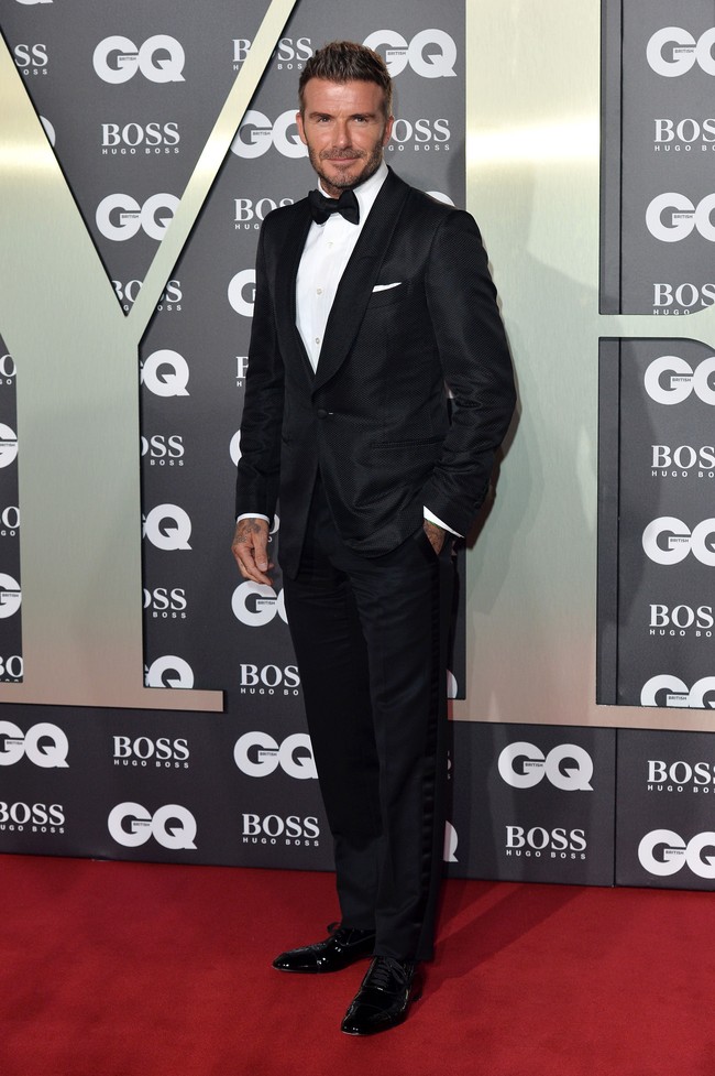 David Bekcham tampak gagah dengan setelan berdasi kupu-kupu. (Foto: Jeff Spicer/Getty Images)