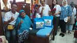 Senyum Pelanggan PLN di Panti Werda Tresna Budi