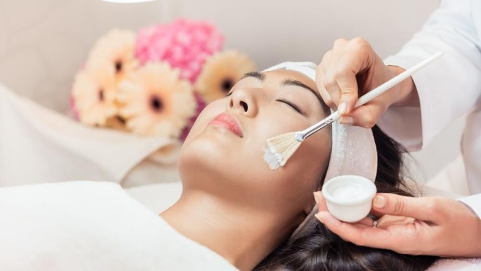 Perawatan Dermaroller Harus Dilakukan Dokter, Bukan Ahli Estetik Jalur Kursus