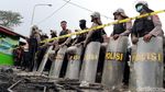 Bangunan Liar di Puncak Dibongkar Usai Aksi Bakar Ban