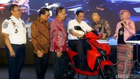 Acara ini didukung oleh Kementerian Koordinator Kemaritiman, Kementerian Riset Teknologi dan Pendidikan Tinggi, Kementerian Perindustrian, Kementerian ESDM, dan Kementerian Perhubungan, PLN (Persero,) dan Pertamina (Persero). Menteri Koordinator Bidang Kemaritiman Luhut Binsar Panjaitan dan Kepala Staf Kepresidenan Moeldoko turut hadir di pagelaran tersebut.