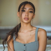 Dispatch mengabarkan Moon Gabi dan Jung Woo Sung pertama kali bertemu pada tahun 2022. Dan pada Juni 2023, Moon Gabi mengetahui dirinya hamil anak bintang drama Korea Tell Me That You Love Me itu. Foto: Instagram @iamchocobi