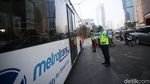 Momen Dirut TransJakarta Jadi Petugas Patroli