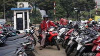 Terkait perubahan fungsi park and ride Thamrin menjadi pusat kuliner itu pun turut disampaikan oleh Gubernur DKI Jakarta Anies Baswedan.