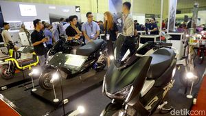 Pesta Kendaraan Listrik di Jakarta