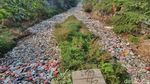 Potret Menjijikkan Lautan Sampah di Kali Jambe Bekasi