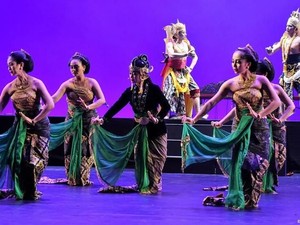 Memukau Publik Hamburg, Pagelaran Wayang Orang Kresna Duta Disambut Gemuruh