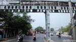 Hati-hati, JPO di Kawasan Ciputat Masih Dalam Perbaikan