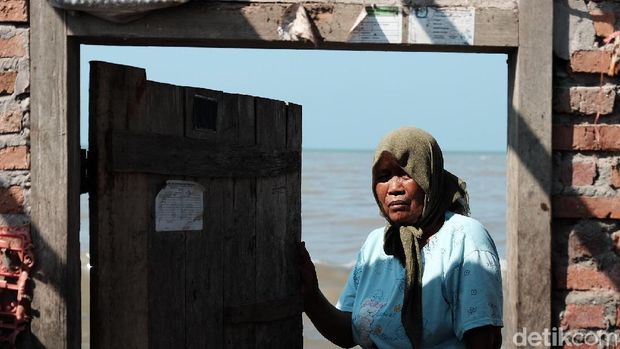 Warga Karawang Ritual Kubur Kepala Kerbau untuk Tolak Bala