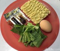 3 Langkah Mudah Racik Mie Instan Ala Warkop Buat Sarapan