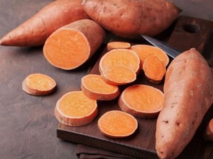 Kulit Ubi Jangan Dibuang! Konsumsinya Bagus Buat Usus hingga Mata