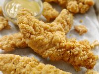 Begini Cara Tepat Hangatkan Sisa Fried Chicken