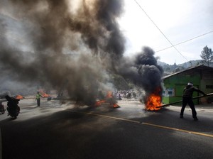 Drama Pembongkaran Bangunan Liar di Puncak