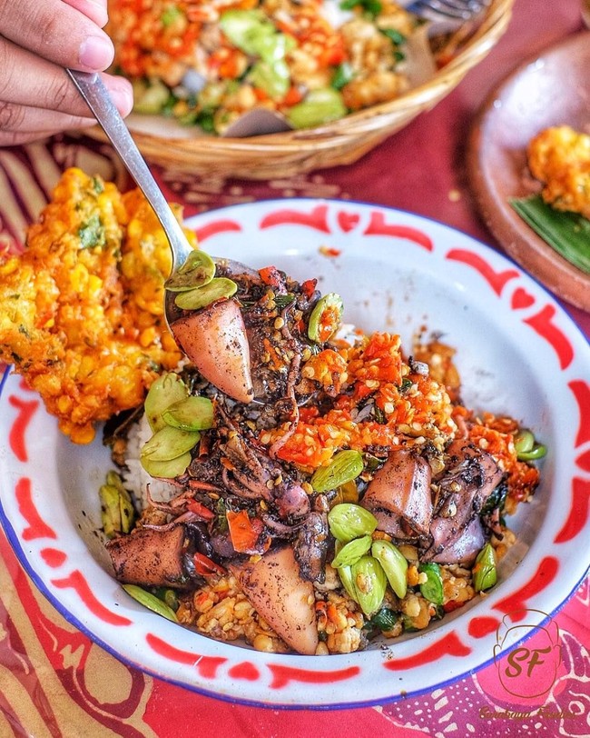 Pedes Mampus Makanan Enak ala Ngalam Ada di Sini