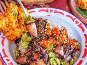Pedes Mampus Makanan Enak ala Ngalam Ada di Sini
