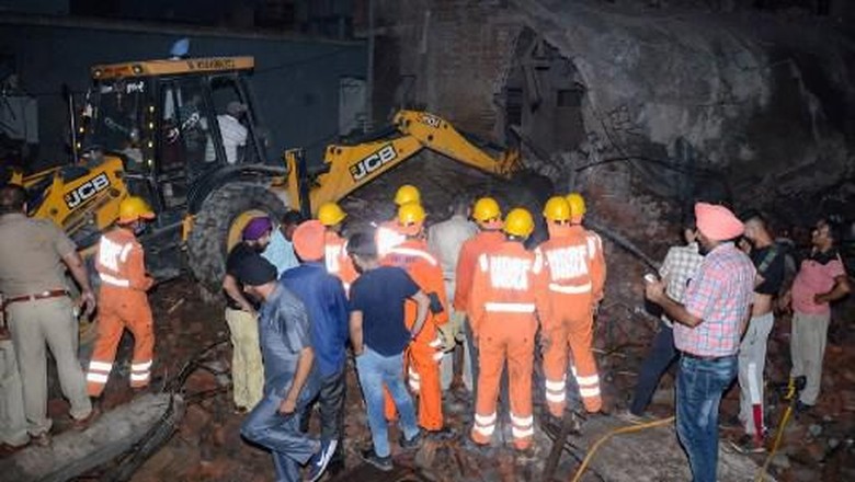 Ledakan Pabrik Petasan di India, 18 Orang Tewas Ledakan Pabrik Petasan di India, 18 Orang Tewas
