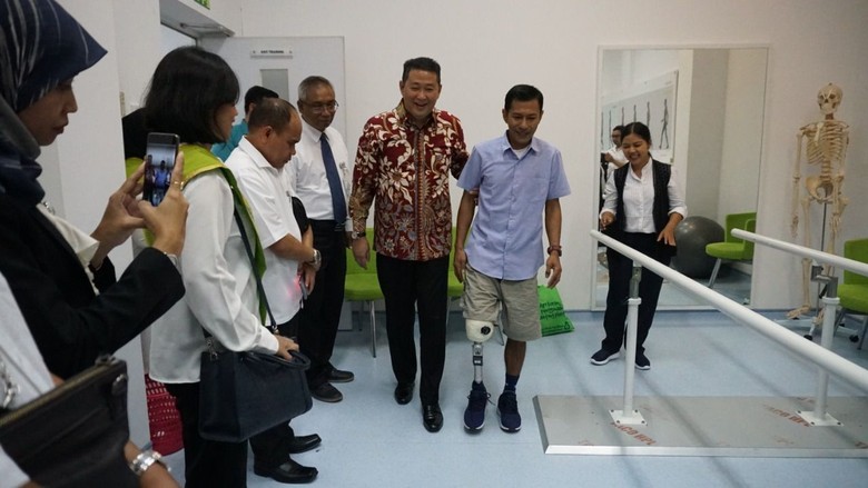 Direksi BPJS TK Kunjungi Peserta, Pastikan Beri Pelayanan Terbaik Direksi BPJS TK Kunjungi Peserta, Pastikan Beri Pelayanan Terbaik
