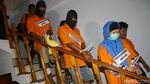 Reka Ulang Detik-detik Aulia Kesuma Bunuh Suami-Anak Tiri