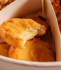Nyam! Siapa Mau Cicip Nugget Durian yang Lumer di Mulut Ini?