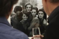 Salah satu karya Peter Lindbergh yang menampilkan supermodel era 1990-an seperti Naomi Campbell dan Cindy Crawford.