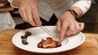Foie gras ini punya harga yang mahal, biasanya disajikan sebagai makanan utama, hingga topping aneka makanan seperti steak. Foto: Istimewa