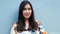 Syahnaz disebut sangat cengeng saat hamil anak kembar. Syahnaz melahirkan anak kembar pada 2020. Foto: Palevi S/detikFoto