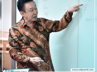 20 Tahun Berdiam Diri, Eks Bos Bank Bali Cari Keadilan