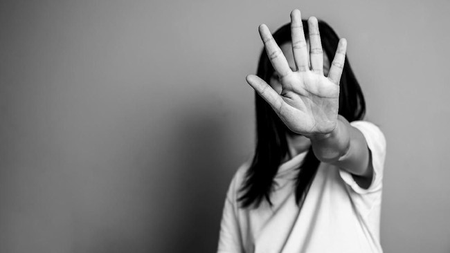 Biadab! Ada Debt Collector Pinjol Minta Foto Bugil