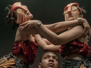 Brand Lokal Bandung Rilis Jam Tangan Kayu Anti Air Pertama di Indonesia