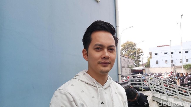 Idap Kanker, Ibunda Kiki Farrel Masih Terus Kemoterapi