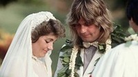 Pada 4 Juli 1982, Sharon dan Ozzy pun resmi menikah di Hawaii. Dok. Instagram/sharonosborne