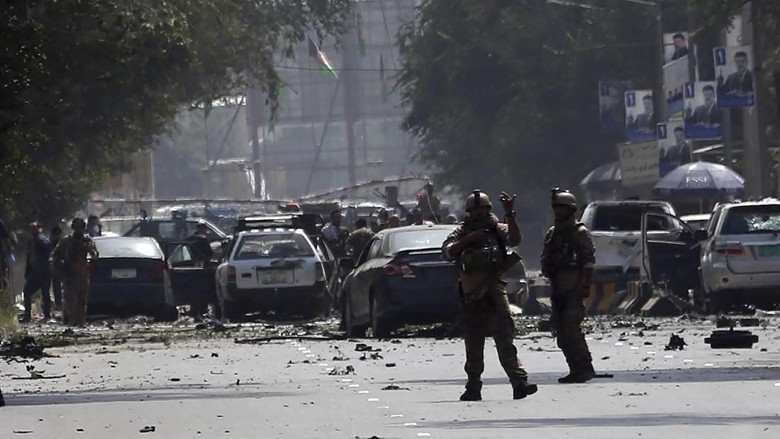 Korban Tewas Bom Bunuh Diri Jelang Pemilu di Afghanistan Jadi 48 Orang Korban Tewas Bom Bunuh Diri Jelang Pemilu di Afghanistan Jadi 48 Orang