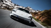 Mobil diluncurkan di Toronto, Kanada, Berlin, Jerman, dan Fuzhou China. Porsche sengaja memilih 3 lokasi ini sebagai simbol cara pengelolaan energi berkelanjutan. Istimewa/Dok. Porsche.