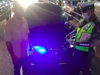 Esemka Lahir, Mobil Pribadi Pakai Strobo Jangan Dikasih Jalan!